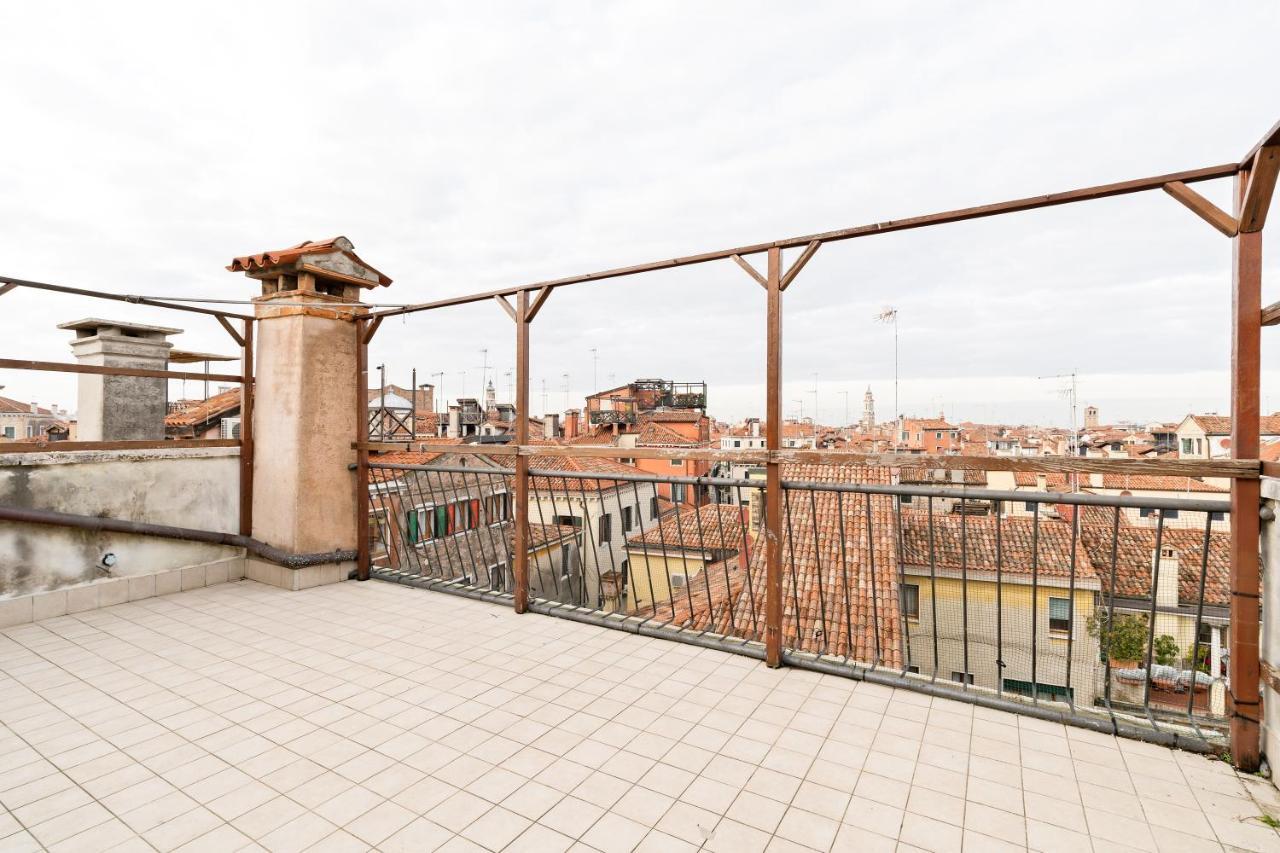 شقة Ponte Di Rialto Penthouse With Panoramic Terrace البندقية المظهر الخارجي الصورة